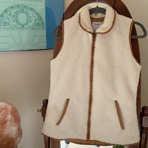 Women’s Sherpa Vest